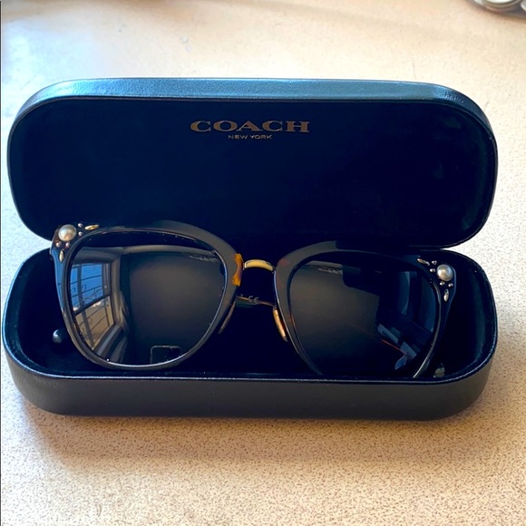 Coach Women’s Sunglasses main image 4